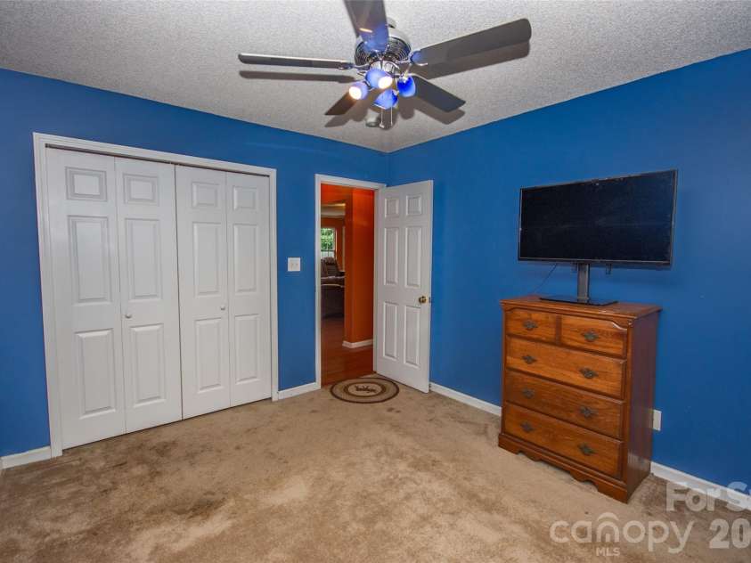 588 Abbeydale Road, Harmony, NC 28634.  MLS# CAR4403987, YatesRealty ID 39036. 