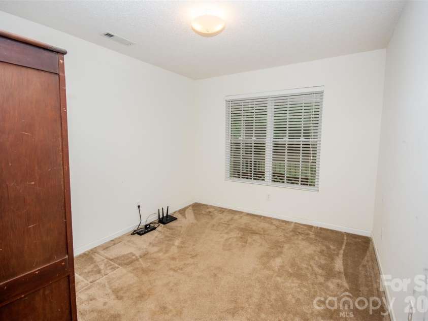 588 Abbeydale Road, Harmony, NC 28634.  MLS# CAR4403987, YatesRealty ID 39036. 