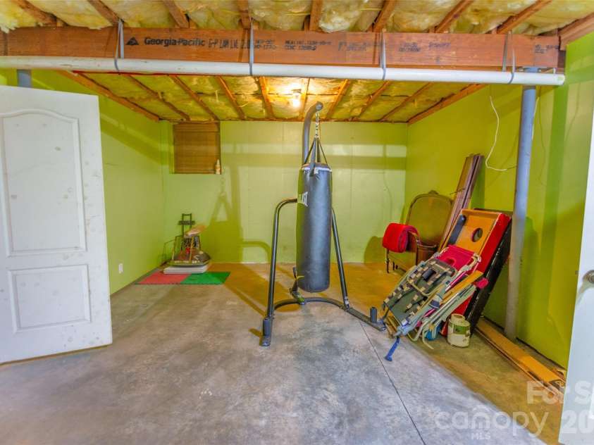 588 Abbeydale Road, Harmony, NC 28634.  MLS# CAR4403987, YatesRealty ID 39036. Extra Flex room in basement