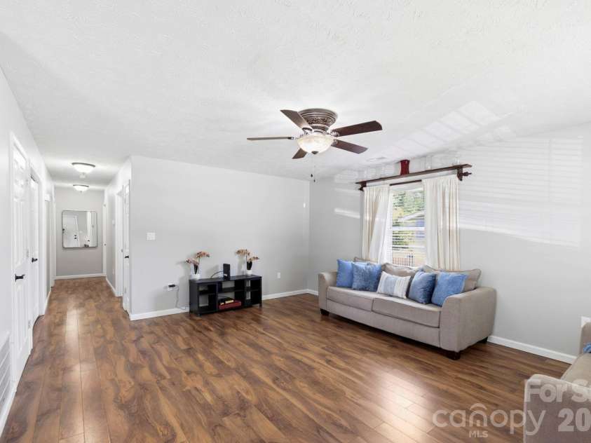 51 Kay Thomas Drive, Hendersonville, NC 28792.  MLS# CAR4406229, YatesRealty ID 39037. 