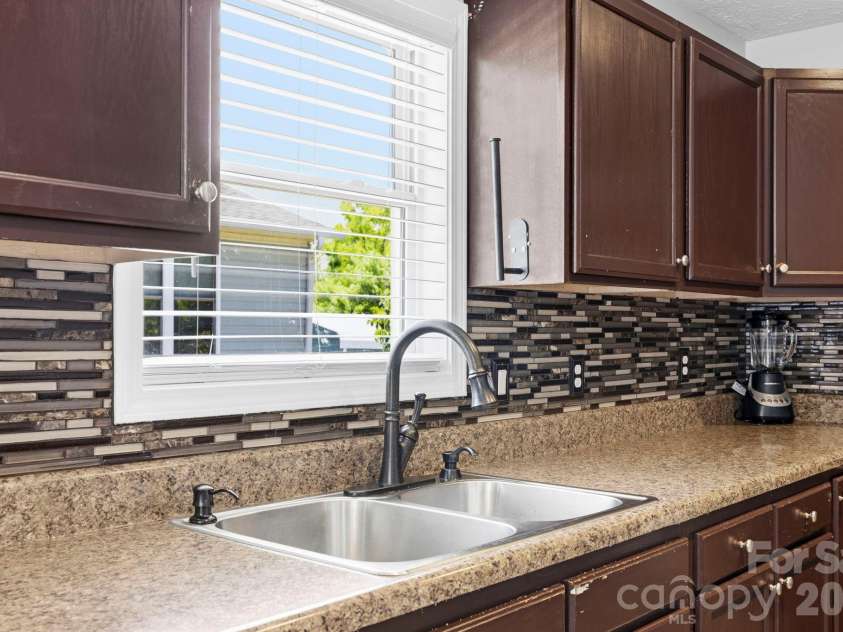 51 Kay Thomas Drive, Hendersonville, NC 28792.  MLS# CAR4406229, YatesRealty ID 39037. 