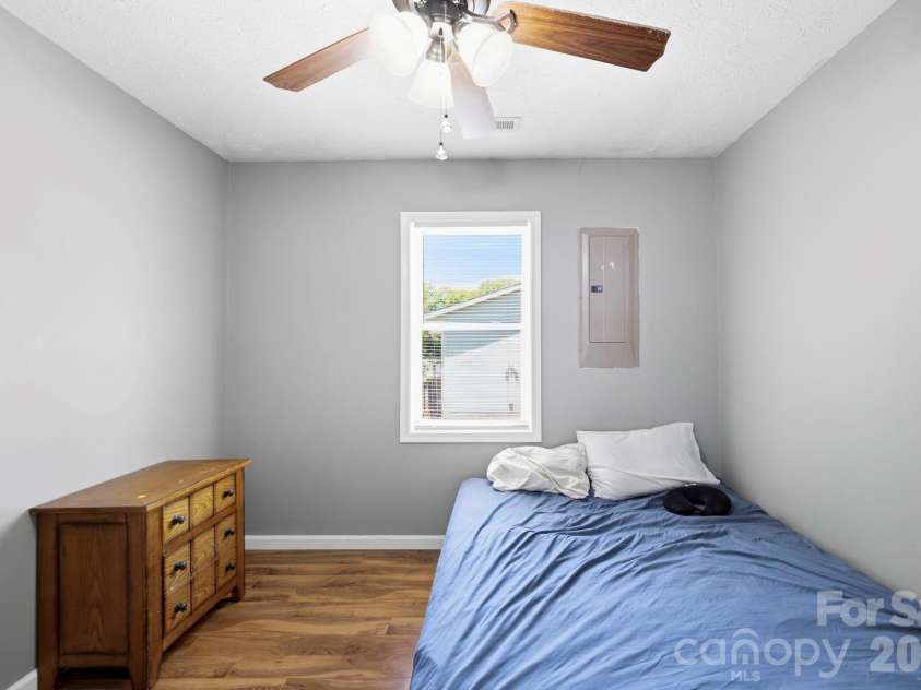 51 Kay Thomas Drive, Hendersonville, NC 28792.  MLS# CAR4406229, YatesRealty ID 39037. 