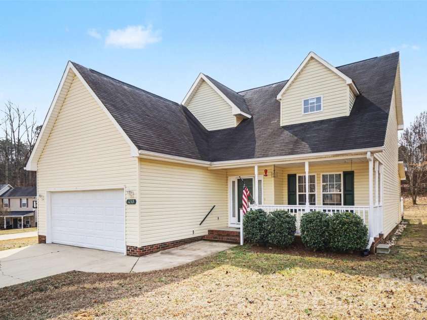1233 Marcela Drive, Gastonia, NC 28054.  MLS# CAR4345297, YatesRealty ID 3904. 