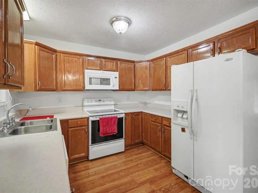 1233 Marcela Drive, Gastonia, NC 28054.  MLS# CAR4345297, YatesRealty ID 3904. 