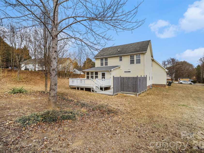 1233 Marcela Drive, Gastonia, NC 28054.  MLS# CAR4345297, YatesRealty ID 3904. 