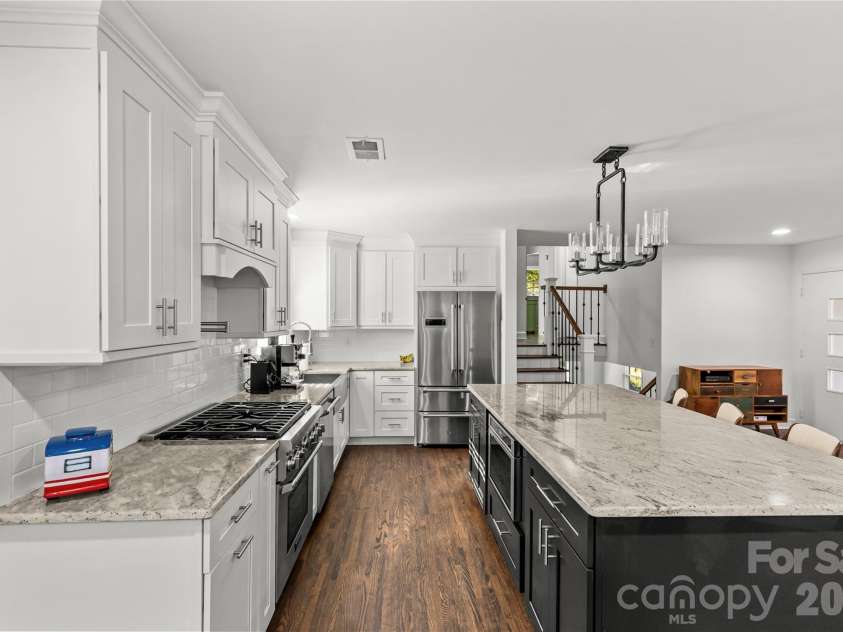 1830 Edgewater Drive, Charlotte, NC 28210.  MLS# CAR4340663, YatesRealty ID 3904. 