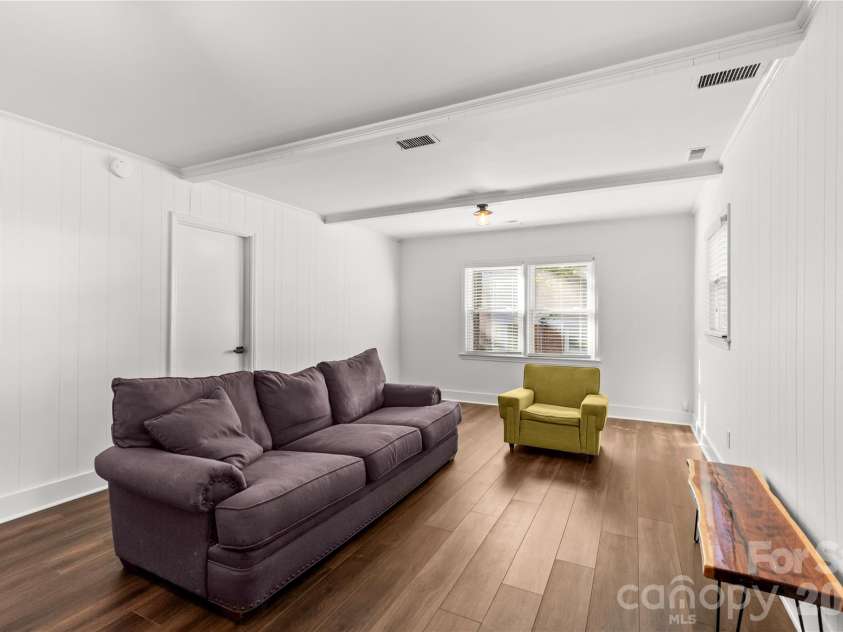 1830 Edgewater Drive, Charlotte, NC 28210.  MLS# CAR4340663, YatesRealty ID 3904. 