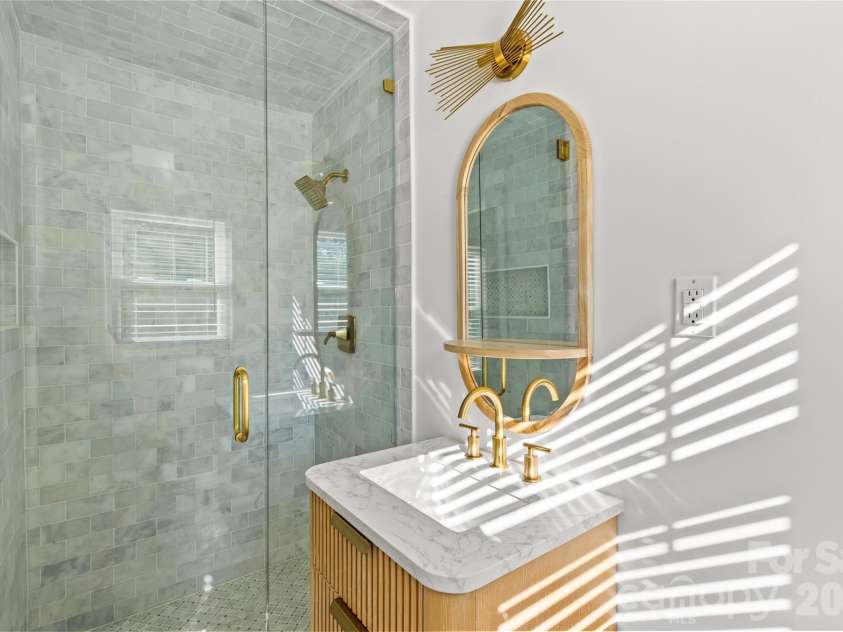 1830 Edgewater Drive, Charlotte, NC 28210.  MLS# CAR4340663, YatesRealty ID 3904. 