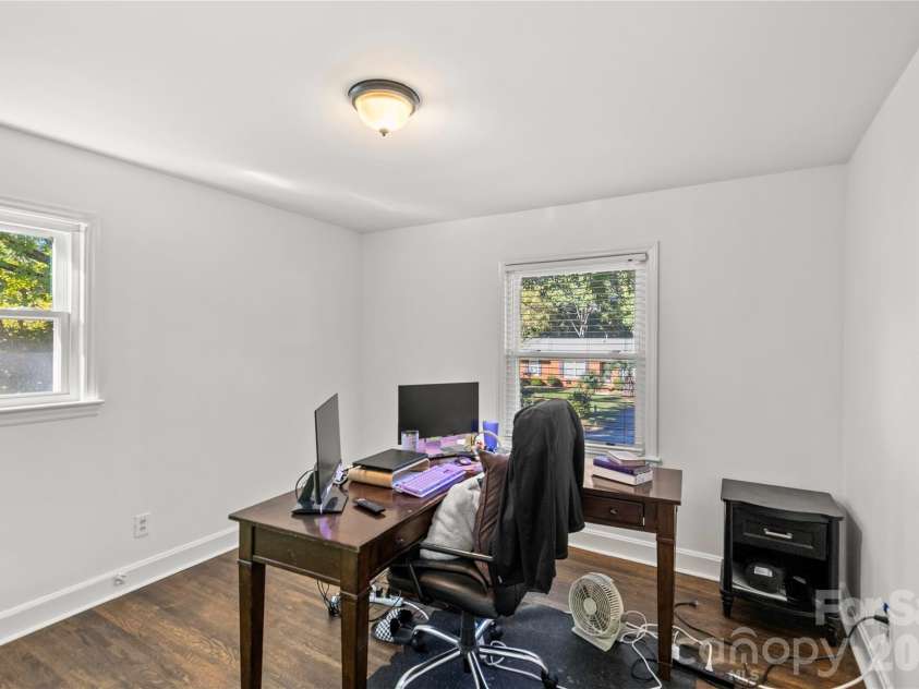 1830 Edgewater Drive, Charlotte, NC 28210.  MLS# CAR4340663, YatesRealty ID 3904. 