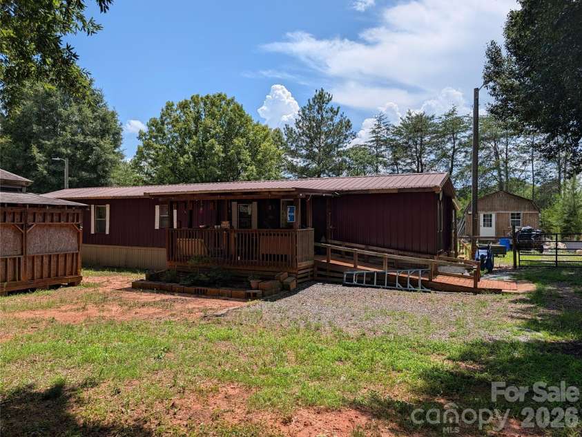 2339 Journeys Pass, Newton, NC 28658.  MLS# CAR4405544, YatesRealty ID 39041. 