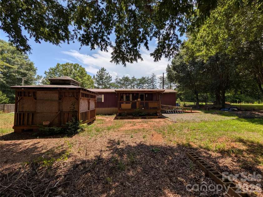 2339 Journeys Pass, Newton, NC 28658.  MLS# CAR4405544, YatesRealty ID 39041. 