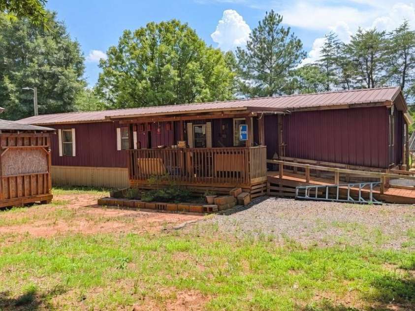2339 Journeys Pass, Newton, NC 28658.  MLS# CAR4405544, YatesRealty ID 39041. 