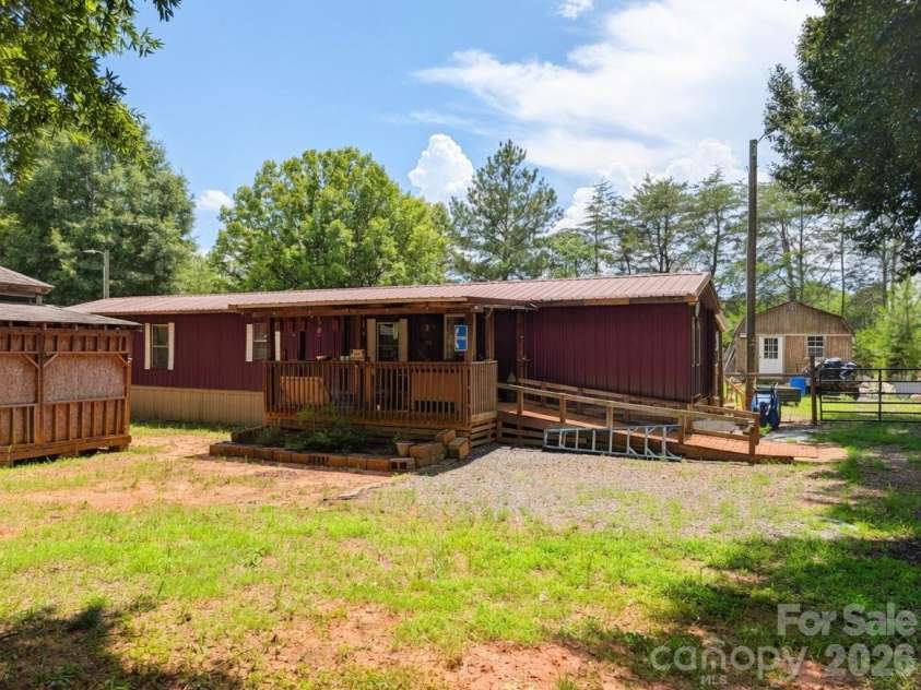 2339 Journeys Pass, Newton, NC 28658.  MLS# CAR4405544, YatesRealty ID 39041. 