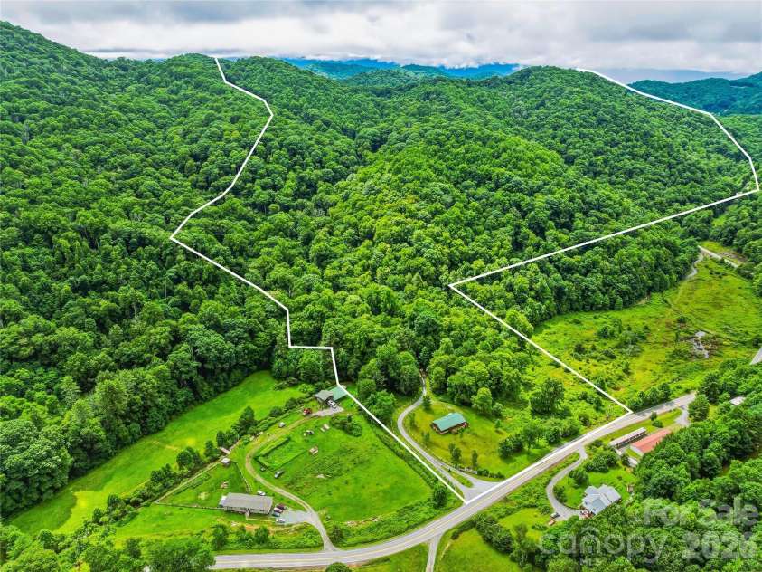 961 Wilson Branch Road, Mars Hill, NC 28754.  MLS# CAR4406664, YatesRealty ID 39042. 268 Acres