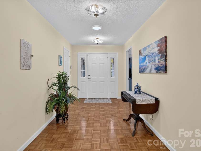 227 Sean Way, Hendersonville, NC 28792.  MLS# CAR4405713, YatesRealty ID 39043. 