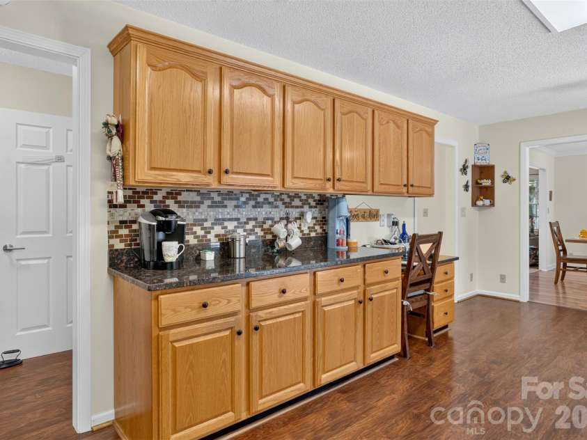 227 Sean Way, Hendersonville, NC 28792.  MLS# CAR4405713, YatesRealty ID 39043. 