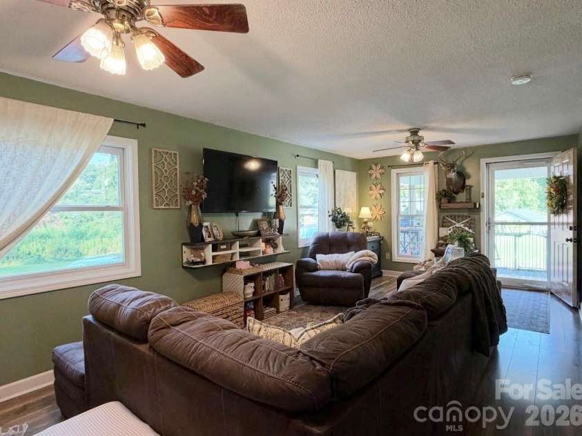 2064 Alberton Lane, Lenoir, NC 28645.  MLS# CAR4406195, YatesRealty ID 39045. 