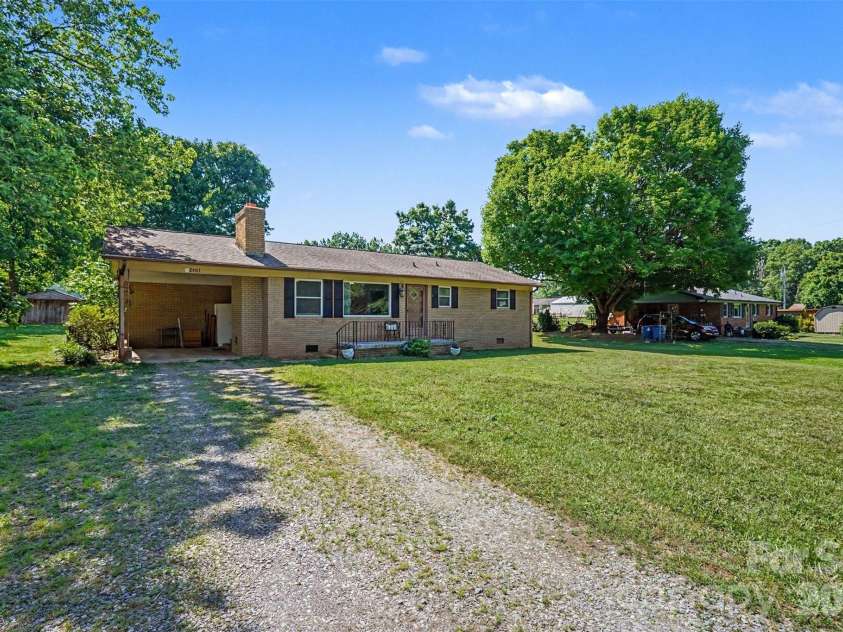 2403 Chevaron Drive, Concord, NC 28025.  MLS# CAR4392827, YatesRealty ID 39047. 