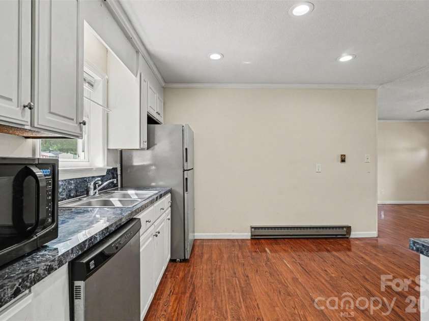 2403 Chevaron Drive, Concord, NC 28025.  MLS# CAR4392827, YatesRealty ID 39047. 