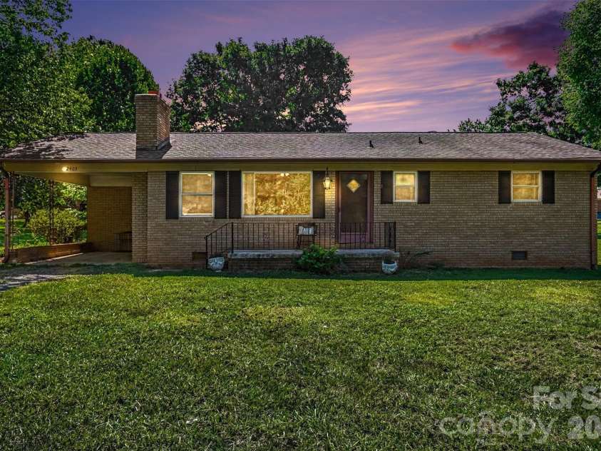 2403 Chevaron Drive, Concord, NC 28025.  MLS# CAR4392827, YatesRealty ID 39047. Welcome to 2403 Chevaron Drive