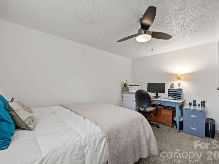 79 Bellevue Road, Asheville, NC 28803.  MLS# CAR4336986, YatesRealty ID 3905. 
