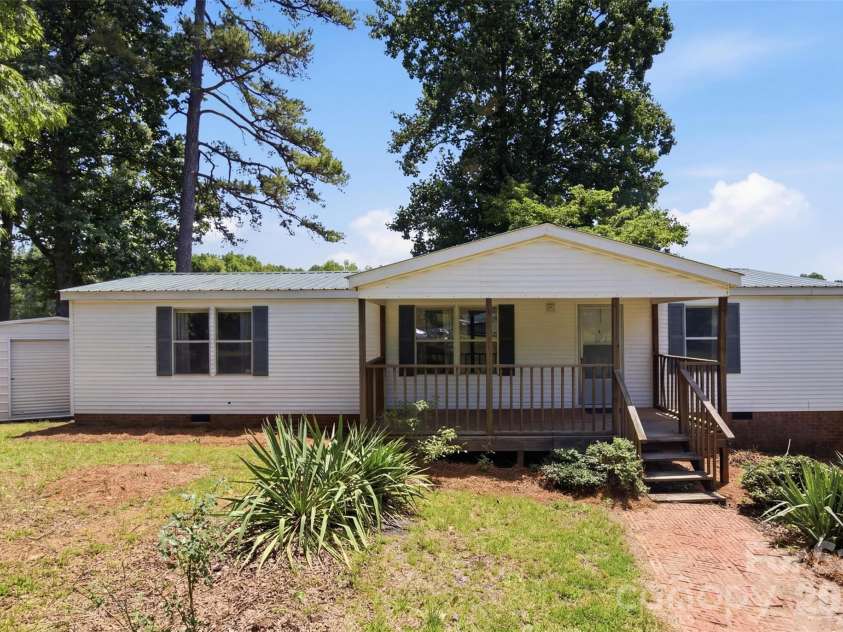 146 Mcintyre Road, Cherryville, NC 28021.  MLS# CAR4403528, YatesRealty ID 39050. 