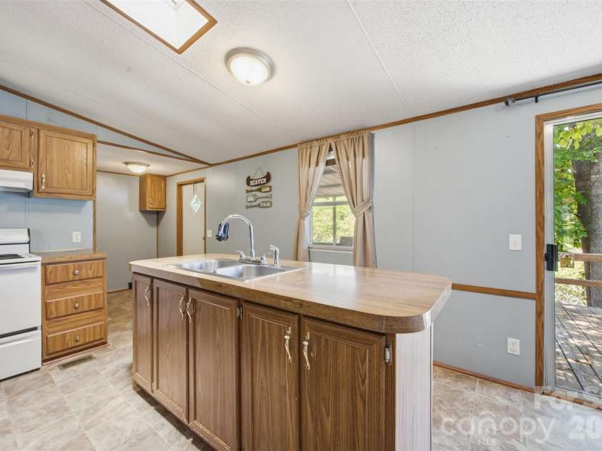 146 Mcintyre Road, Cherryville, NC 28021.  MLS# CAR4403528, YatesRealty ID 39050. 