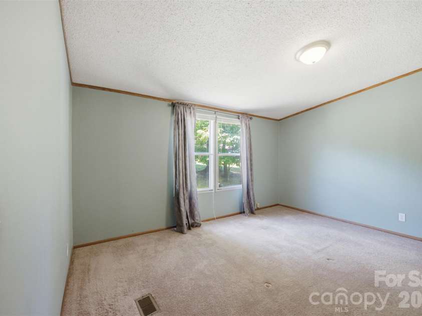 146 Mcintyre Road, Cherryville, NC 28021.  MLS# CAR4403528, YatesRealty ID 39050. 