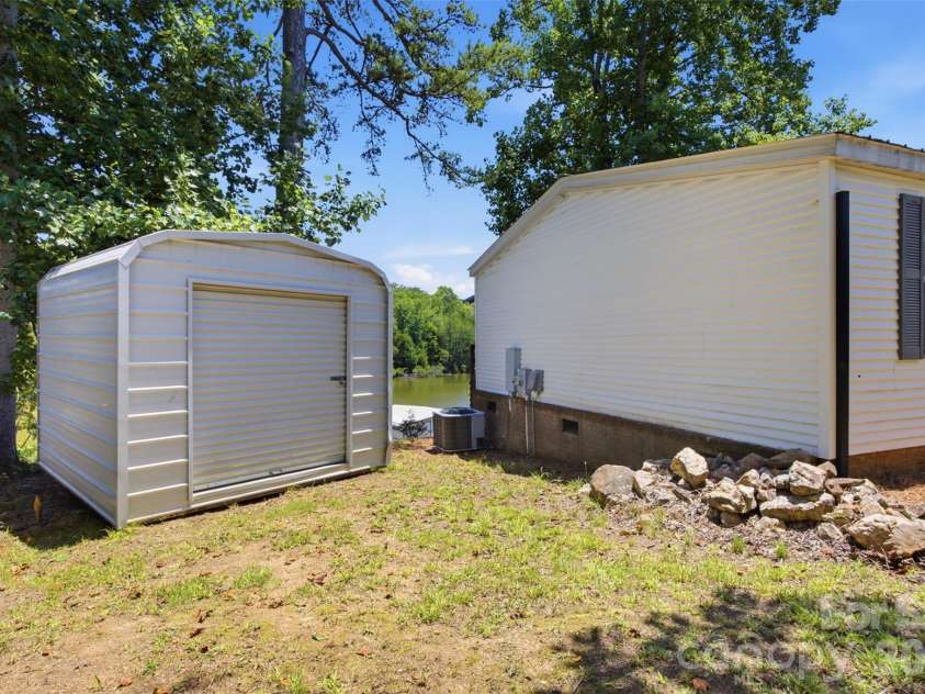 146 Mcintyre Road, Cherryville, NC 28021.  MLS# CAR4403528, YatesRealty ID 39050. 