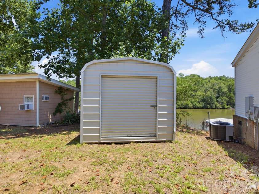146 Mcintyre Road, Cherryville, NC 28021.  MLS# CAR4403528, YatesRealty ID 39050. 
