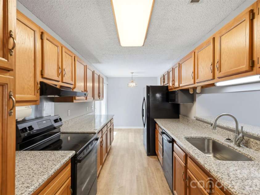 12615 Delman Lane, Pineville, NC 28134.  MLS# CAR4399932, YatesRealty ID 39051. 