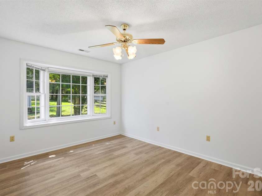 12615 Delman Lane, Pineville, NC 28134.  MLS# CAR4399932, YatesRealty ID 39051. 