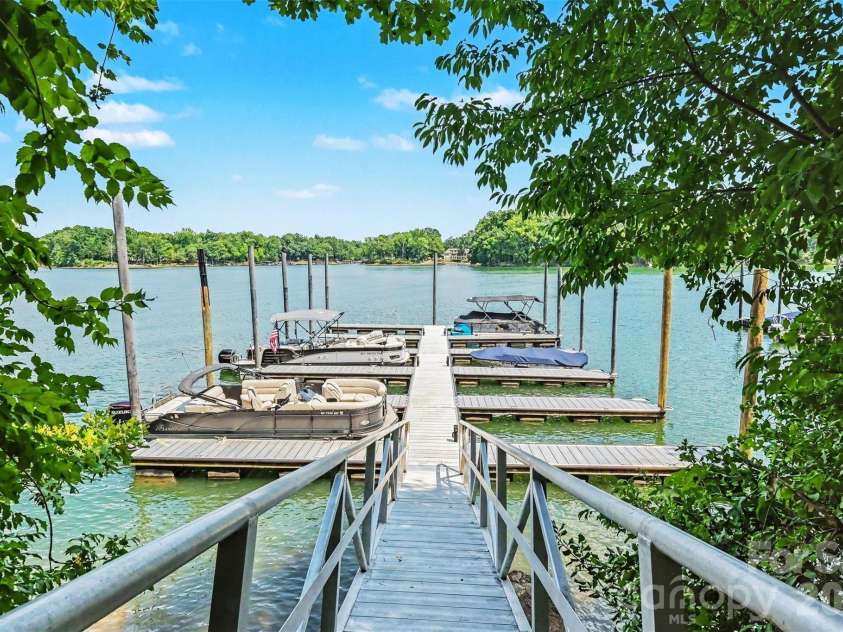 109 Whiterock Drive, Mount Holly, NC 28120.  MLS# CAR4402234, YatesRealty ID 39053. 