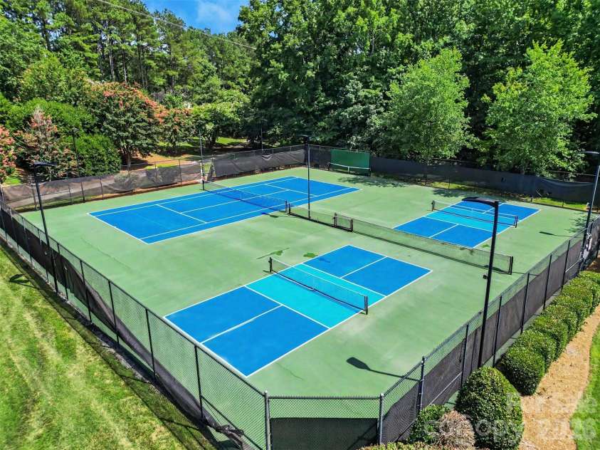 109 Whiterock Drive, Mount Holly, NC 28120.  MLS# CAR4402234, YatesRealty ID 39053. 