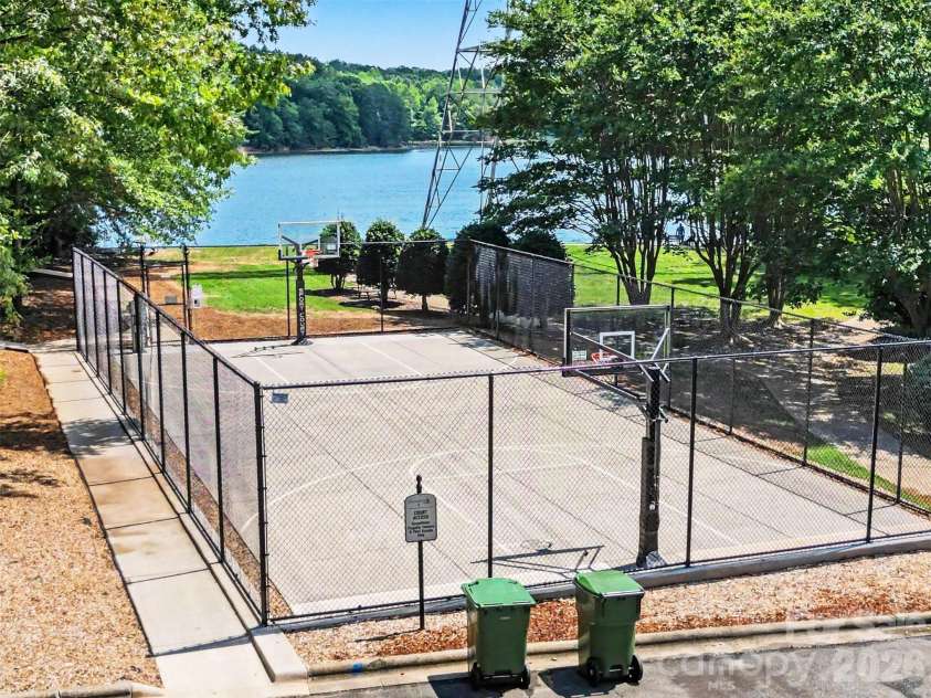 109 Whiterock Drive, Mount Holly, NC 28120.  MLS# CAR4402234, YatesRealty ID 39053. 
