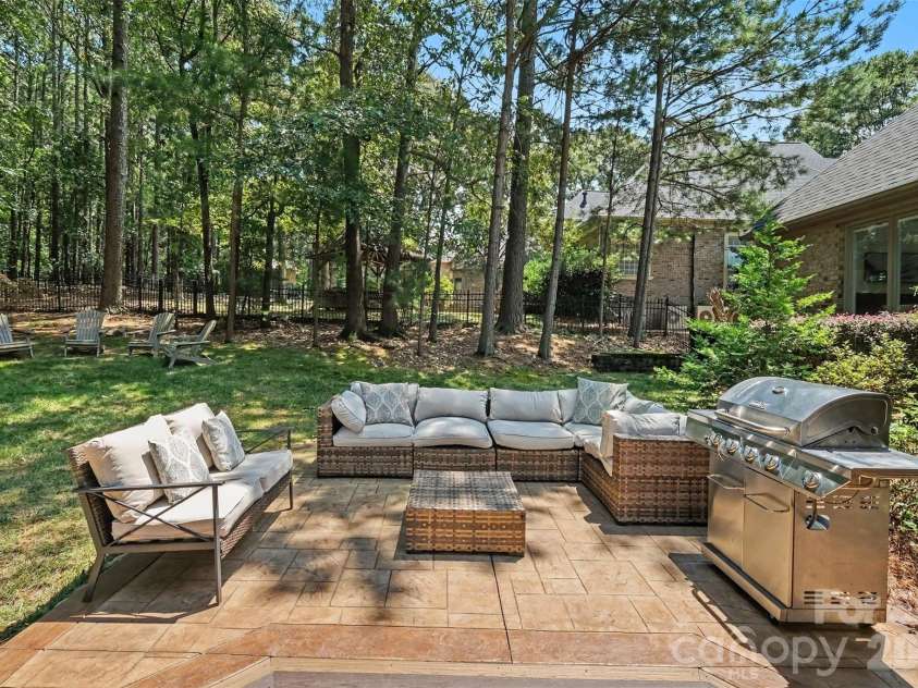 109 Whiterock Drive, Mount Holly, NC 28120.  MLS# CAR4402234, YatesRealty ID 39053. 