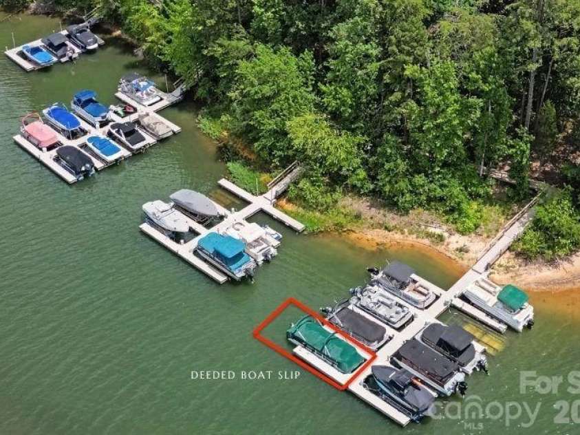 109 Whiterock Drive, Mount Holly, NC 28120.  MLS# CAR4402234, YatesRealty ID 39053. 