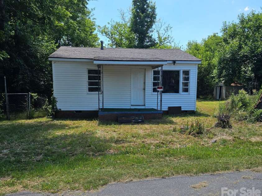 234 Watts Court, Rock Hill, SC 29730.  MLS# CAR4404763, YatesRealty ID 39054. 