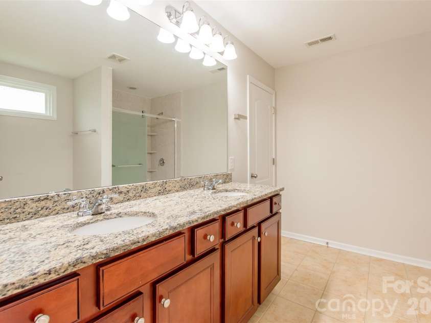 1080 Crescent Moon Drive, Fort Mill, SC 29715.  MLS# CAR4404621, YatesRealty ID 39055. 
