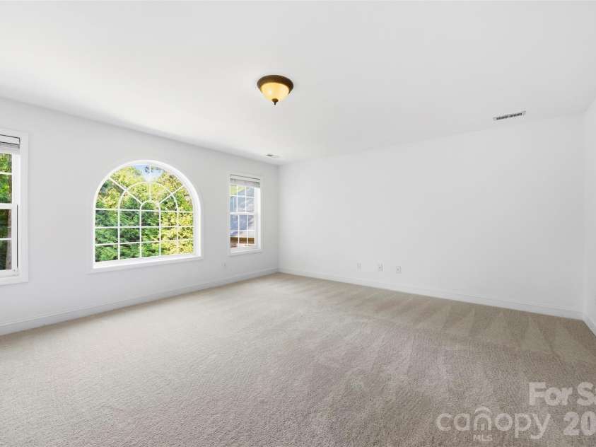 1703 Caddy Court, Matthews, NC 28104.  MLS# CAR4392423, YatesRealty ID 39056. Bonus Room