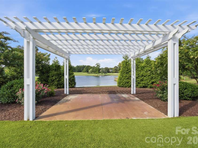 1703 Caddy Court, Matthews, NC 28104.  MLS# CAR4392423, YatesRealty ID 39056. Emerald Lake