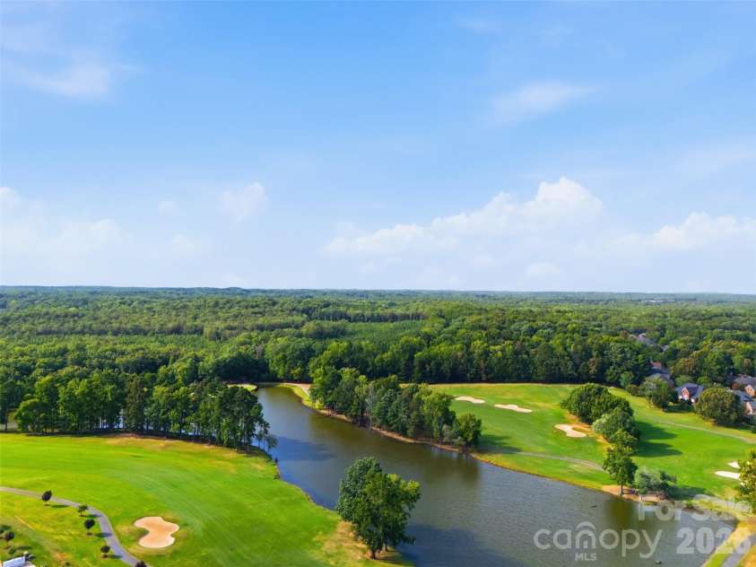 1703 Caddy Court, Matthews, NC 28104.  MLS# CAR4392423, YatesRealty ID 39056. Emerald Lake Golf Course