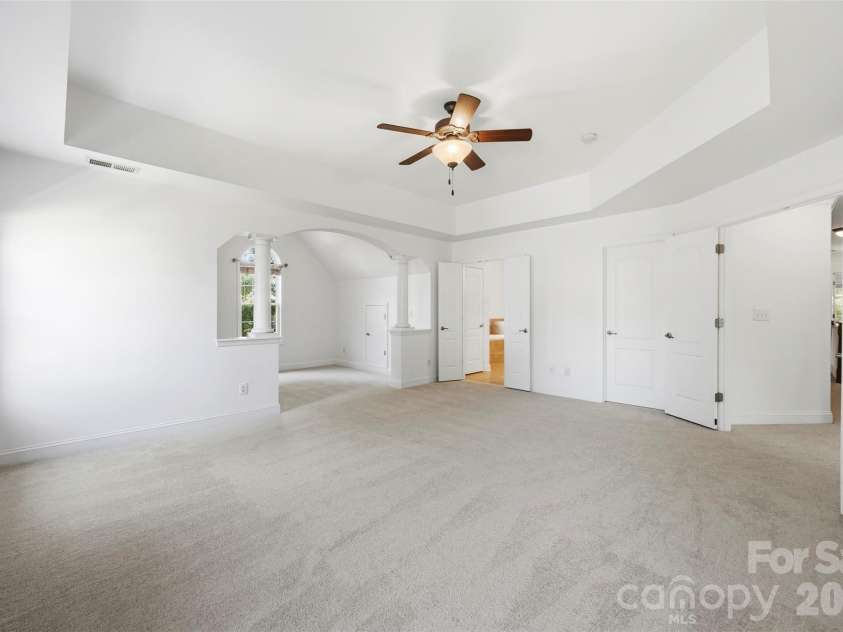 1703 Caddy Court, Matthews, NC 28104.  MLS# CAR4392423, YatesRealty ID 39056. Primary Bedroom