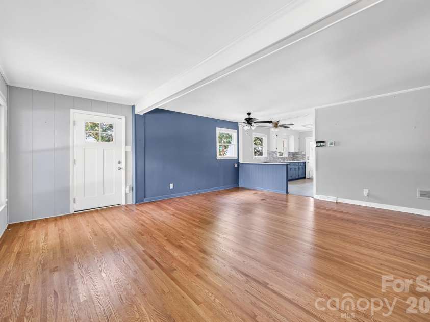 8418 Moores Chapel Road, Charlotte, NC 28214.  MLS# CAR4405013, YatesRealty ID 39057. 