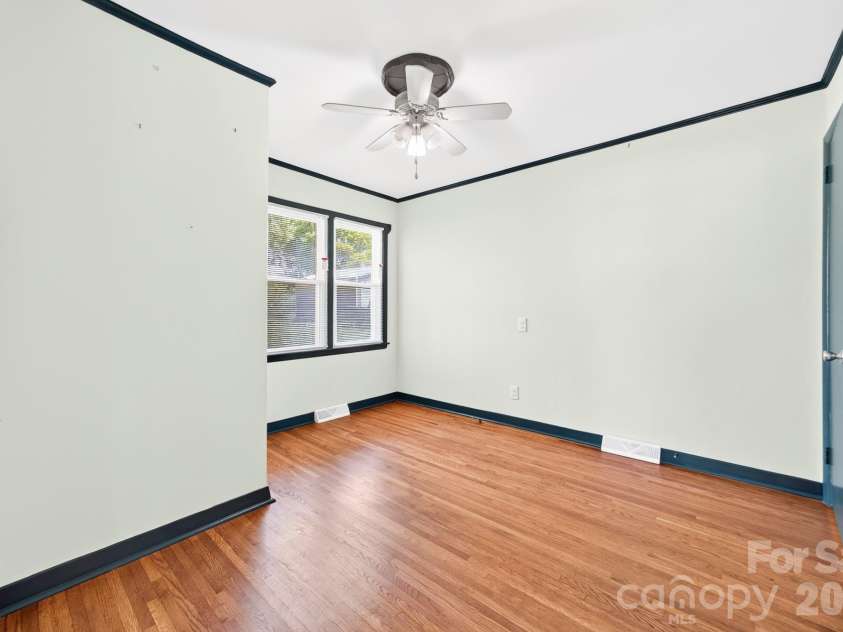 8418 Moores Chapel Road, Charlotte, NC 28214.  MLS# CAR4405013, YatesRealty ID 39057. 