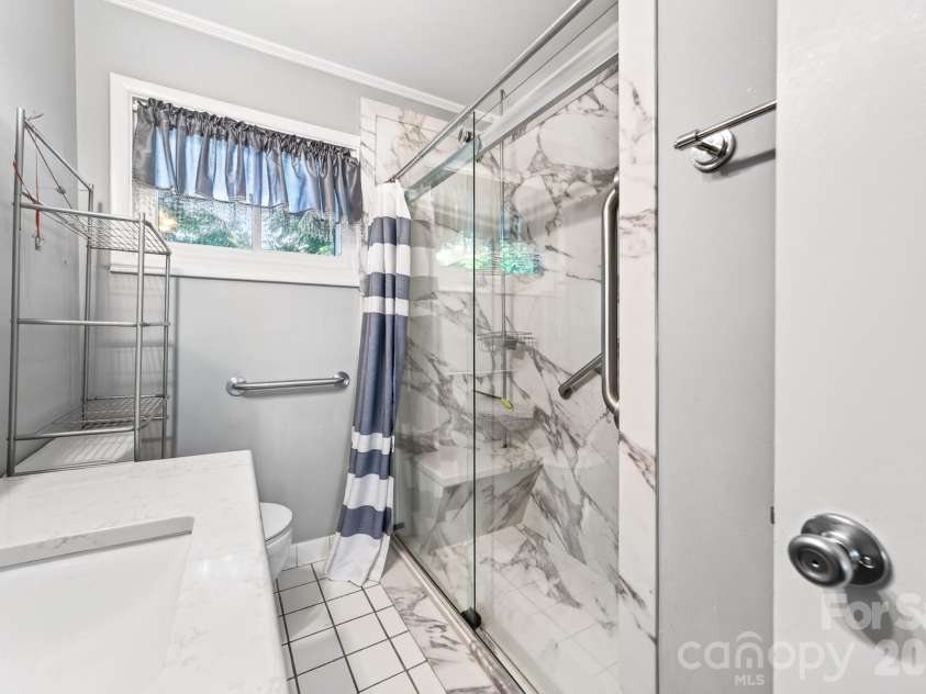 8418 Moores Chapel Road, Charlotte, NC 28214.  MLS# CAR4405013, YatesRealty ID 39057. 