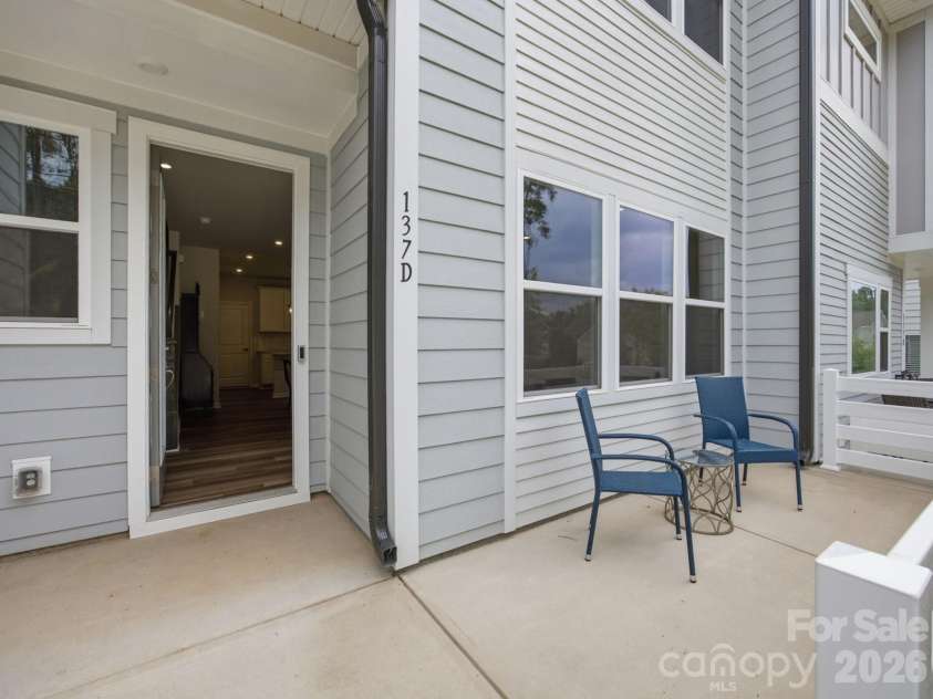 137-D Forest Lake Boulevard, Mooresville, NC 28117.  MLS# CAR4399239, YatesRealty ID 39058. 