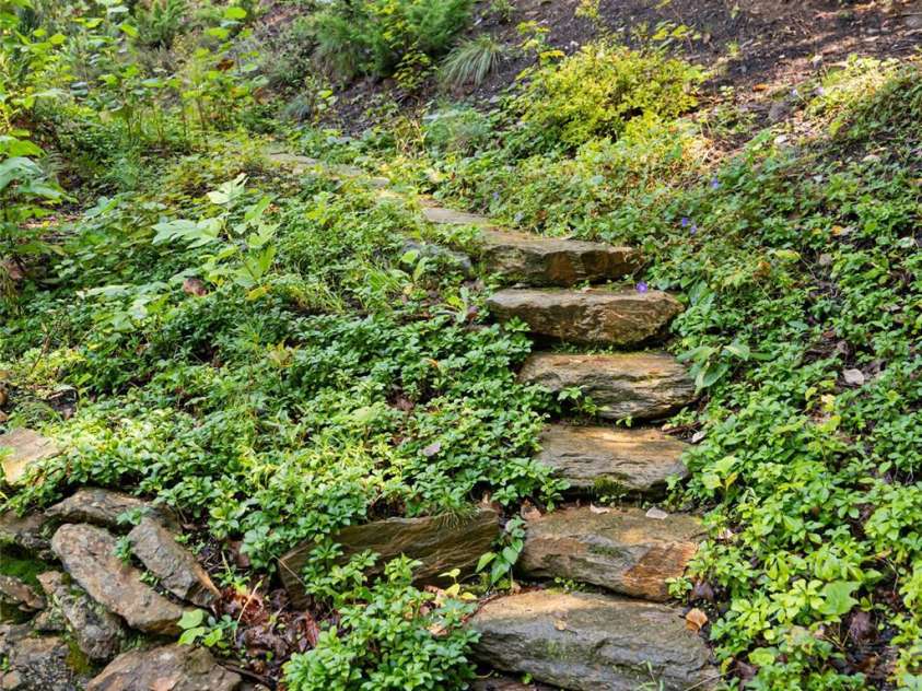 111 Eastmoor Drive, Asheville, NC 28805.  MLS# CAR4182621, YatesRealty ID 3906. 