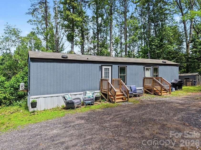 2828 Pine Street, Mount Airy, NC 27030.  MLS# CAR4331488, YatesRealty ID 3906. 