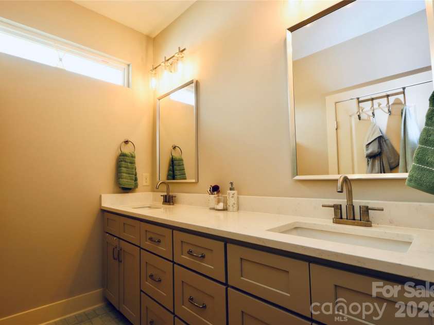 27679 Taylor Lane, Albemarle, NC 28001.  MLS# CAR4398383, YatesRealty ID 39060. Primary Bathroom